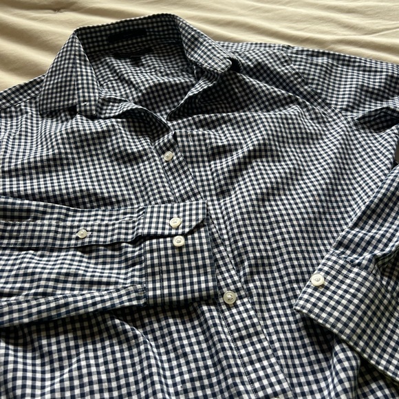 Mens Banana Republic button down shirt - Picture 3 of 3